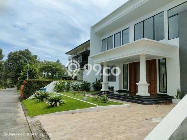 Rumah Luxury Modern Siap Huni di Sentul City Bogor Rumah Luxury Modern Siap Huni di Sentul City Bogor
