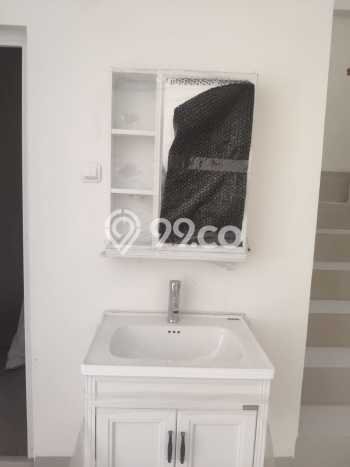 Rumah Elit Modern Siap Huni di Alam Sutera Tangerang Rumah Elit Modern Siap Huni di Alam Sutera Tangerang