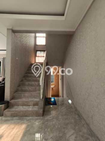 Jual Rumah Mewah Megah Dengan View Cantik di Gading Serpong, Tangerang Jual Rumah Mewah Megah Dengan View Cantik di Gading Serpong, Tangerang