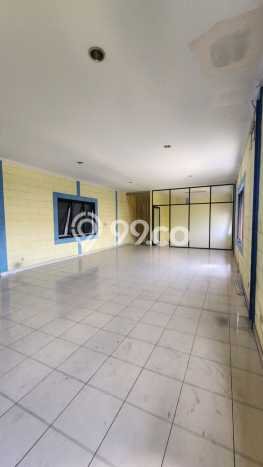 Disewakan Gudang di Kawasan Ramai Tangerang Kota Luas 1380m2 Disewakan Gudang di Kawasan Ramai Tangerang Kota Luas 1380m2