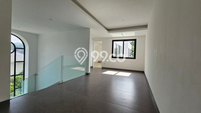 Dijual Rumah Mewah Megah Dengan View Eksklusif di Alam Sutera, Tangerang Dijual Rumah Mewah Megah Dengan View Eksklusif di Alam Sutera, Tangerang