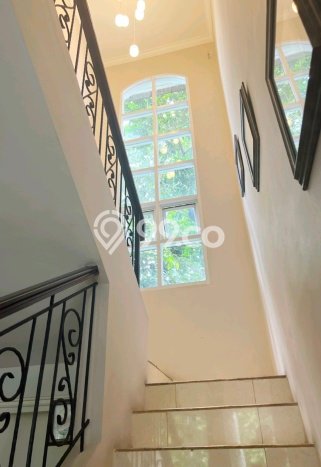 Dijual Rumah Luas Megah Dengan View Cantik di Gading Serpong, Tangerang Dijual Rumah Luas Megah Dengan View Cantik di Gading Serpong, Tangerang