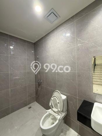 Dijual Rumah Luas Elegan Dengan View Cantik di Gading Serpong, Tangerang Dijual Rumah Luas Elegan Dengan View Cantik di Gading Serpong, Tangerang