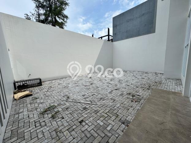 Jual Rumah Mewah Elegan Dengan View Cantik di BSD, Tangerang Jual Rumah Mewah Elegan Dengan View Cantik di BSD, Tangerang