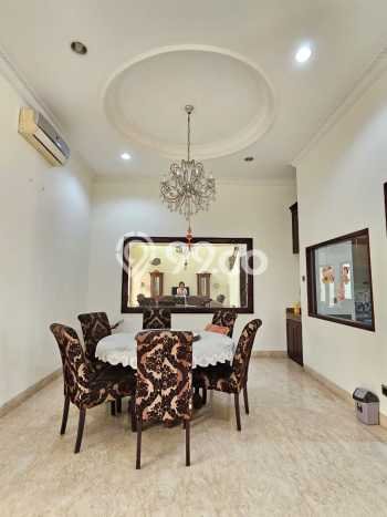 Rumah Luxury Modern Tanpa Renovasi di Gading Serpong Tangerang Rumah Luxury Modern Tanpa Renovasi di Gading Serpong Tangerang