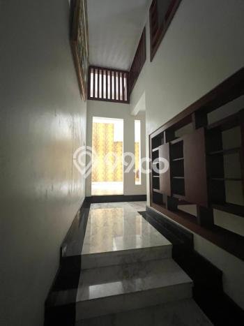 For Sale! Luxury House LT 1760m2 Desain Modern di Sentul City For Sale! Luxury House LT 1760m2 Desain Modern di Sentul City