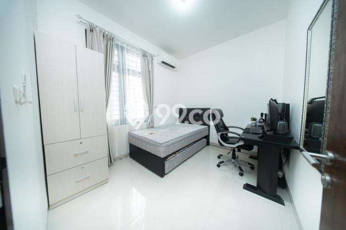 Dijual Rumah Luas Megah Dengan View Eksklusif di Alam Sutera, Tangerang Dijual Rumah Luas Megah Dengan View Eksklusif di Alam Sutera, Tangerang