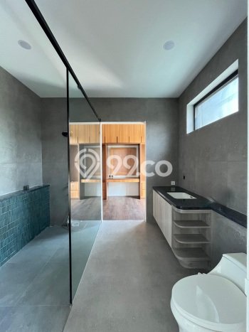 Dijual Rumah Mewah Megah Dengan View Eksklusif di Alam Sutera, Tangerang Dijual Rumah Mewah Megah Dengan View Eksklusif di Alam Sutera, Tangerang