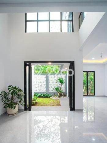 Dijual Rumah Premium dengan Fasilitas Sekitar Lengkap di BSD, Tangerang Selatan Dijual Rumah Premium dengan Fasilitas Sekitar Lengkap di BSD, Tangerang Selatan