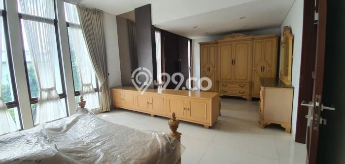 Siap Huni Hunian Elit 5 Kamar di Kelapa Gading Dekat ke Mana Saja Siap Huni Hunian Elit 5 Kamar di Kelapa Gading Dekat ke Mana Saja