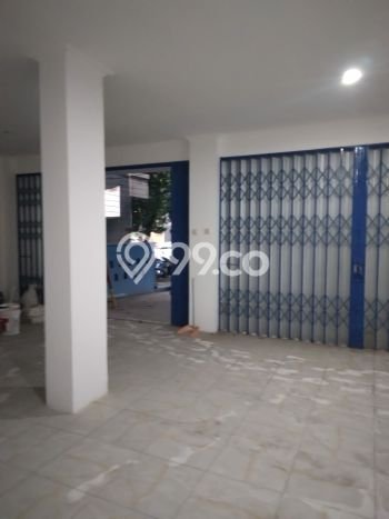 Ruko bagus disewakan di Cakung Jakarta Timur dengan LB 195m2 harga sewa terbaik Ruko bagus disewakan di Cakung Jakarta Timur dengan LB 195m2 harga sewa terbaik