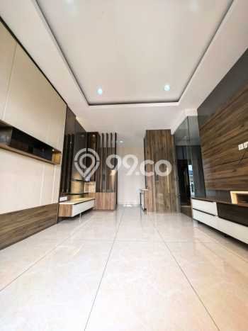 Siap Huni Rumah Mewah 5 Kamar di Kelapa Gading Dekat ke Mana Saja Siap Huni Rumah Mewah 5 Kamar di Kelapa Gading Dekat ke Mana Saja