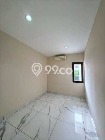 Siap Huni Rumah Mewah 5 Kamar di Kelapa Gading Dekat ke Mana Saja Siap Huni Rumah Mewah 5 Kamar di Kelapa Gading Dekat ke Mana Saja