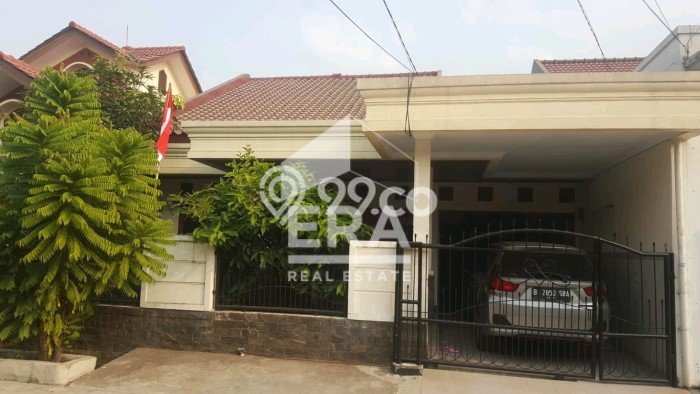 Jual Rumah Mewah Megah Dengan View Eksklusif di Jaka Setia, Bekasi Jual Rumah Mewah Megah Dengan View Eksklusif di Jaka Setia, Bekasi