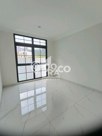 Siap Huni Rumah Mewah 4 Kamar di Bogor Selatan Dekat ke Mana Pun Siap Huni Rumah Mewah 4 Kamar di Bogor Selatan Dekat ke Mana Pun