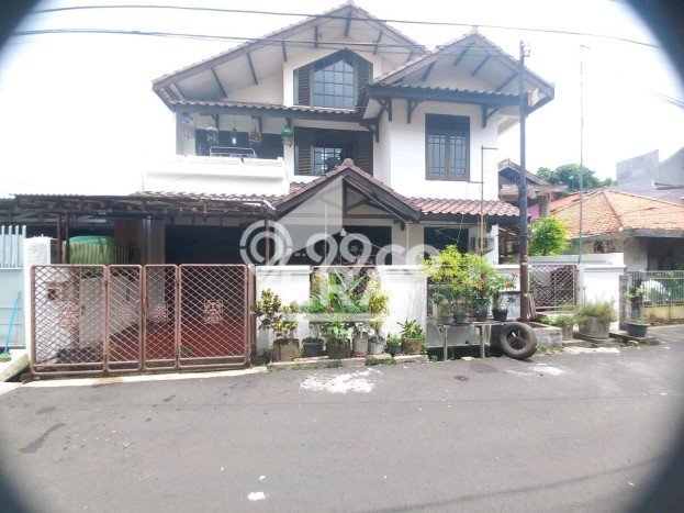 Rumah Elit Modern Siap Huni di Rawamangun Jakarta Timur Rumah Elit Modern Siap Huni di Rawamangun Jakarta Timur