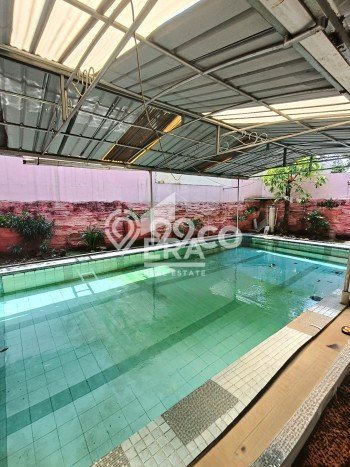 Rumah Mewah LB 700m2 Siap Pakai Desain Elegan di Kayu Putih, Jakarta Timur Rumah Mewah LB 700m2 Siap Pakai Desain Elegan di Kayu Putih, Jakarta Timur