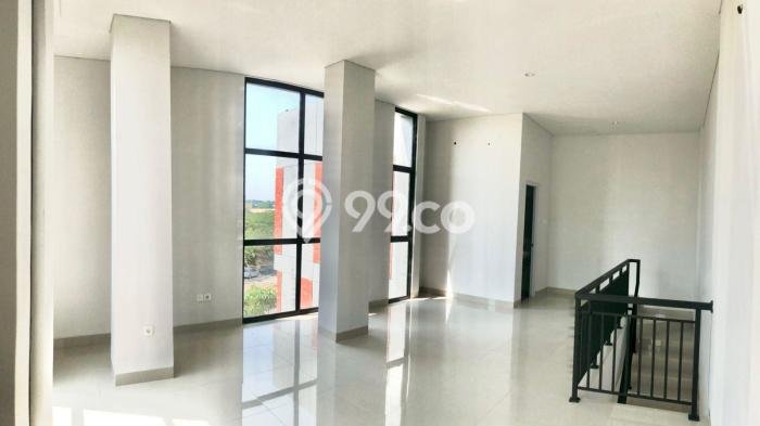 Disewakan Ruko di Kawasan Ramai BSD Luas 122m2 Disewakan Ruko di Kawasan Ramai BSD Luas 122m2