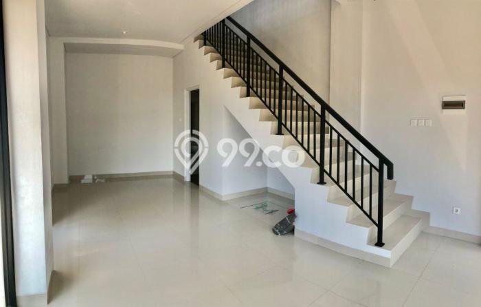 Disewakan Ruko di Kawasan Ramai BSD Luas 122m2 Disewakan Ruko di Kawasan Ramai BSD Luas 122m2