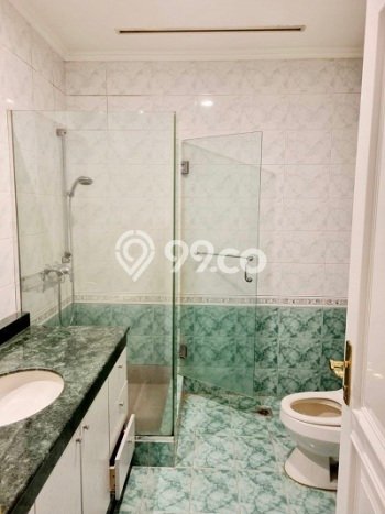 Apartemen Murah dengan 3 BR & 2 KM di Kebayoran Lama Jakarta Selatan Apartemen Murah dengan 3 BR & 2 KM di Kebayoran Lama Jakarta Selatan
