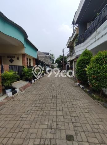 Rumah Strategis Modern Lb 300m2 di Cibinong, Bogor Rumah Strategis Modern Lb 300m2 di Cibinong, Bogor