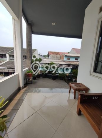 Rumah Strategis Modern Lb 300m2 di Cibinong, Bogor Rumah Strategis Modern Lb 300m2 di Cibinong, Bogor