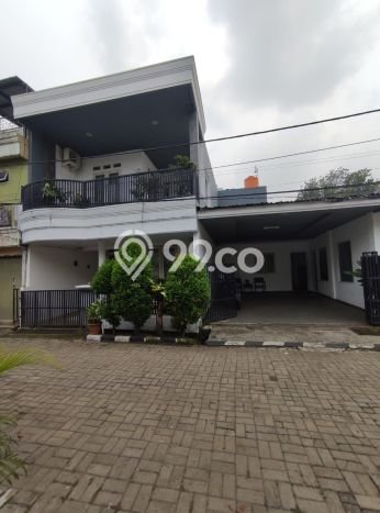 Rumah Strategis Modern Lb 300m2 di Cibinong, Bogor Rumah Strategis Modern Lb 300m2 di Cibinong, Bogor