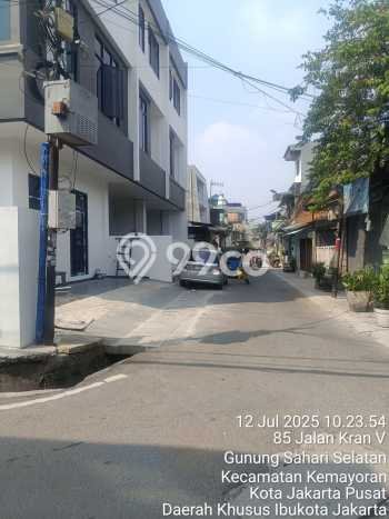 Rumah Modern Minimalis 3 KT Bisa Langsung Pindah di Kemayoran Rumah Modern Minimalis 3 KT Bisa Langsung Pindah di Kemayoran