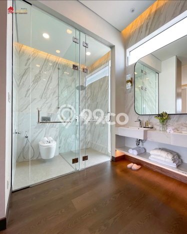 Rumah Elit Modern Tanpa Renovasi di BSD City Tangerang Rumah Elit Modern Tanpa Renovasi di BSD City Tangerang