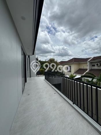 Hunian Mewah Dijual LT 250m2 di BSD, Tangerang Selatan Hunian Mewah Dijual LT 250m2 di BSD, Tangerang Selatan