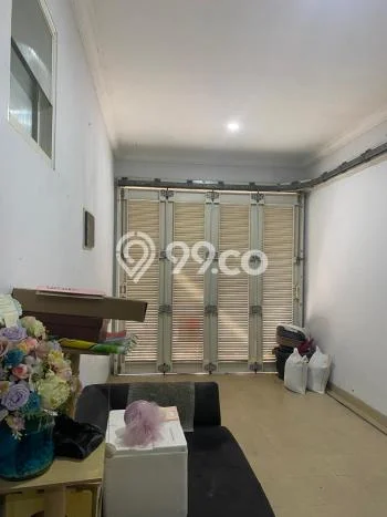 Lokasi strategis! Rumah siap huni disewakan di BSD LB 200m2 Lokasi strategis! Rumah siap huni disewakan di BSD LB 200m2