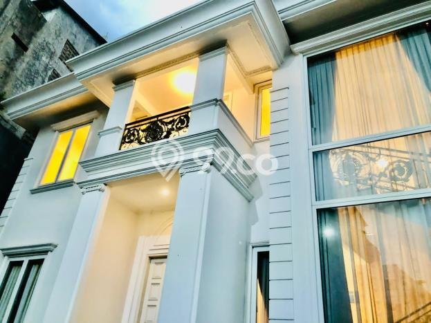 Jual Rumah Mewah Megah Dengan View Eksklusif di Alam Sutera, Tangerang Jual Rumah Mewah Megah Dengan View Eksklusif di Alam Sutera, Tangerang