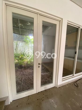 Dijual Rumah 5 Kamar Lokasi Ideal Nyaman dan Strategis di BSD Dijual Rumah 5 Kamar Lokasi Ideal Nyaman dan Strategis di BSD