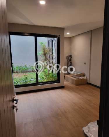 For Sale! Premium House LT 200m2 Desain Elegan di BSD For Sale! Premium House LT 200m2 Desain Elegan di BSD