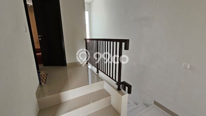 For Sale Hunian Rumah Terawat 2 KT di BSD, Tangerang For Sale Hunian Rumah Terawat 2 KT di BSD, Tangerang