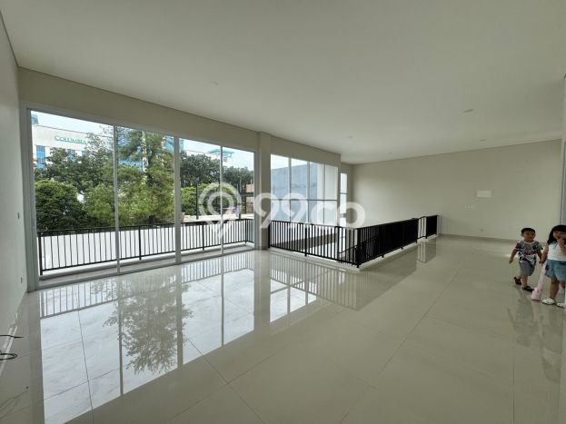 Jual Rumah Mewah Elegan Dengan View Eksklusif di BSD Giri Loka, Tangerang Jual Rumah Mewah Elegan Dengan View Eksklusif di BSD Giri Loka, Tangerang