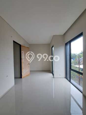 Rumah Luas Asri 3 KT Siap Huni di BSD Griya Loka Tangerang Rumah Luas Asri 3 KT Siap Huni di BSD Griya Loka Tangerang