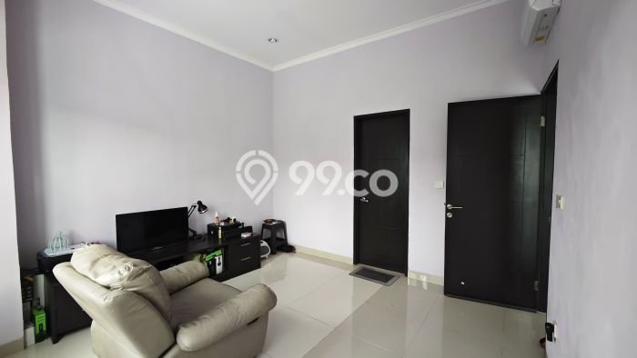 Dijual Hunian Rumah Terawat 3 KT di BSD City, Tangerang Dijual Hunian Rumah Terawat 3 KT di BSD City, Tangerang