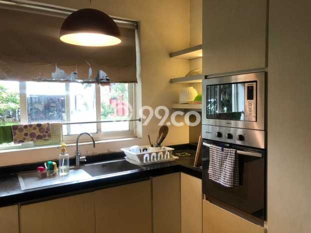 Jual Rumah Mewah Megah Dengan View Eksklusif di Alam Sutera, Tangerang Jual Rumah Mewah Megah Dengan View Eksklusif di Alam Sutera, Tangerang