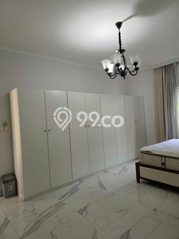 Dijual Rumah Premium dengan Fasilitas Sekitar Komplit di BSD, Tangerang Selatan Dijual Rumah Premium dengan Fasilitas Sekitar Komplit di BSD, Tangerang Selatan