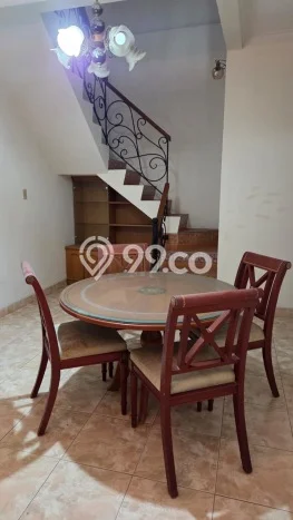 Rumah Cantik Siap Huni Di Kelapa Gading Luas 170m2 Lokasi Strategis Rumah Cantik Siap Huni Di Kelapa Gading Luas 170m2 Lokasi Strategis
