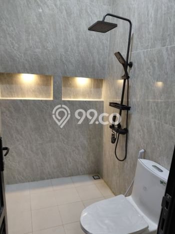 Ready to Use! Luxury House LT 112m2 Desain Modern di BSD Griya Loka Ready to Use! Luxury House LT 112m2 Desain Modern di BSD Griya Loka