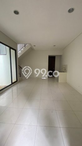 Dijual Hunian Rumah Nyaman 4 Kamar di BSD, Tangerang Dijual Hunian Rumah Nyaman 4 Kamar di BSD, Tangerang