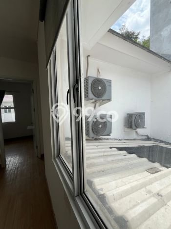 Lokasi strategis! Rumah siap pakai dikontrakkan di BSD LB 70m2 Lokasi strategis! Rumah siap pakai dikontrakkan di BSD LB 70m2