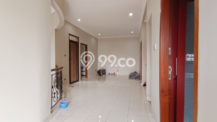 Rumah Luxury Modern Siap Huni di BSD City Tangerang Rumah Luxury Modern Siap Huni di BSD City Tangerang