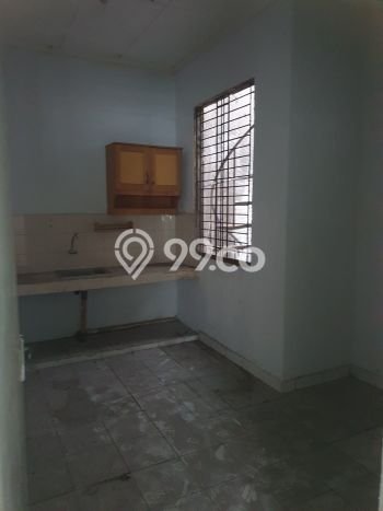 Disewakan! Rumah 5 Kamar Tidur &
2 Kamar Mandi di Roxy, Jakarta Pusat Disewakan! Rumah 5 Kamar Tidur &
2 Kamar Mandi di Roxy, Jakarta Pusat