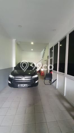 Jual Rumah Luas Megah Dengan View Eksklusif di Daan Mogot, Jakarta Barat Jual Rumah Luas Megah Dengan View Eksklusif di Daan Mogot, Jakarta Barat