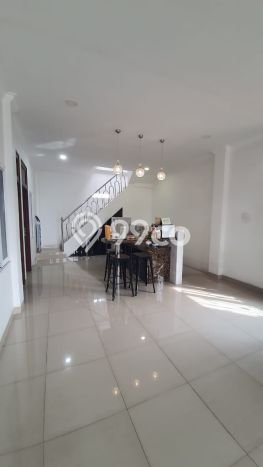 Jual Rumah Luas Megah Dengan View Eksklusif di Daan Mogot, Jakarta Barat Jual Rumah Luas Megah Dengan View Eksklusif di Daan Mogot, Jakarta Barat
