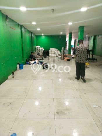 Komersial Disewa di Jakarta Barat dengan LB 641m2 Area Komersial Ramai Komersial Disewa di Jakarta Barat dengan LB 641m2 Area Komersial Ramai