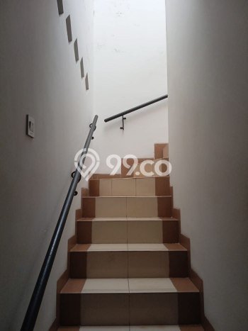 Rumah Mewah Siap Huni LT 183m2 di Tanah Abang, Jakarta Pusat Rumah Mewah Siap Huni LT 183m2 di Tanah Abang, Jakarta Pusat